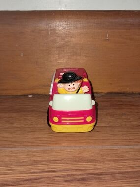 2005 Fisher-Price Little People fire truck
